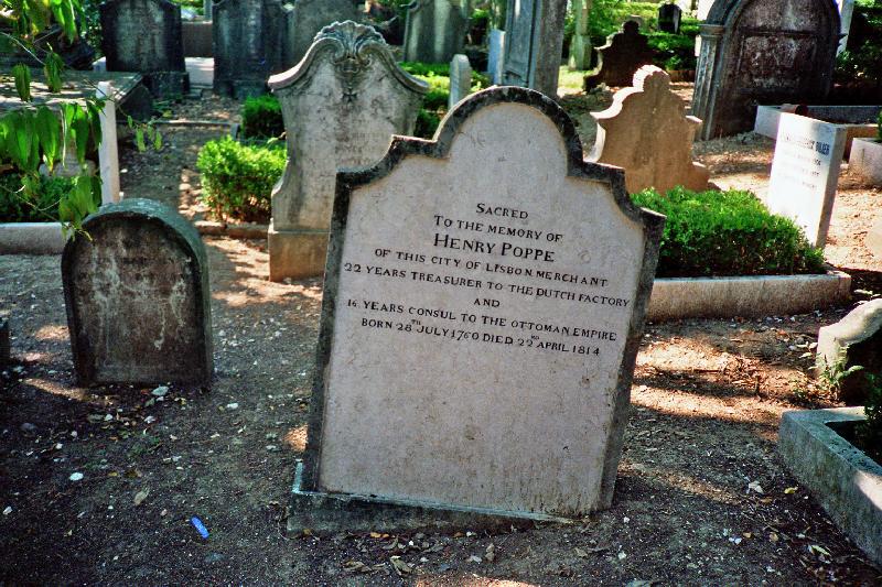 Monument Poppe (photo Hedwig Heeren)